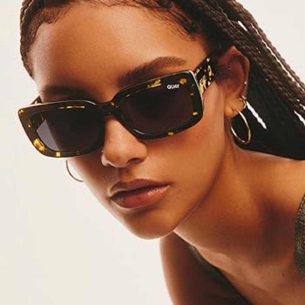 Quay Yada Yada Tortoise/Smoke Sunglasses - Picture 8 of 9